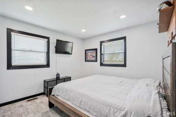 $259,900 | 9612 South St Road, Amboy, IN 46911