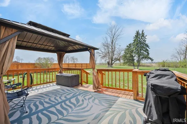 $259,900 | 9612 South St Road, Amboy, IN 46911