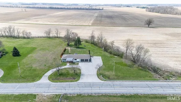 $259,900 | 9612 South St Road, Amboy, IN 46911