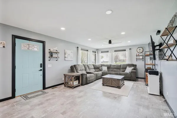 $259,900 | 9612 South St Road, Amboy, IN 46911