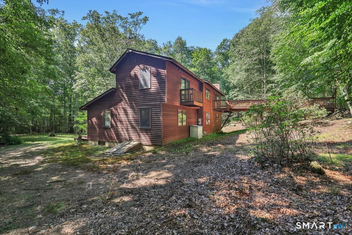 33 Quiet Woods Road East Hampton, CT 06424 - Photo 5 of 28