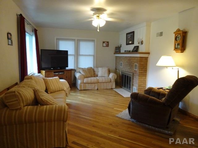 308 West Main Street Yates City, IL 61572 - Photo 11 of 22