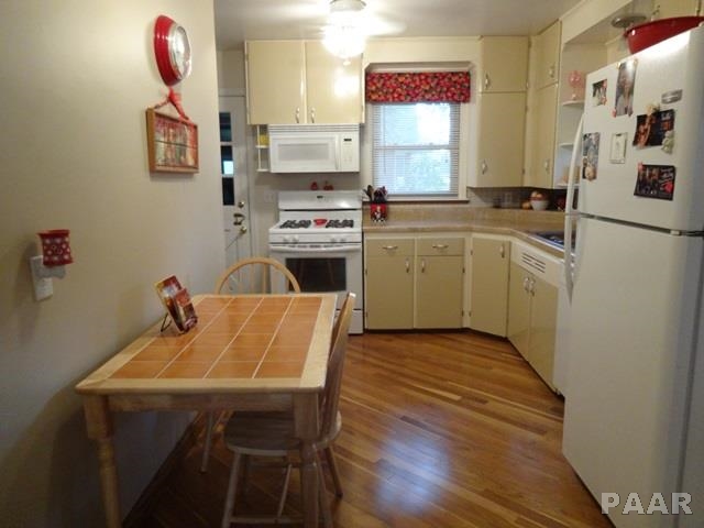 308 West Main Street Yates City, IL 61572 - Photo 6 of 22