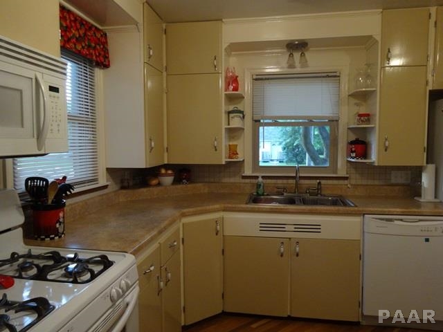 308 West Main Street Yates City, IL 61572 - Photo 7 of 22