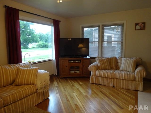308 West Main Street Yates City, IL 61572 - Photo 9 of 22