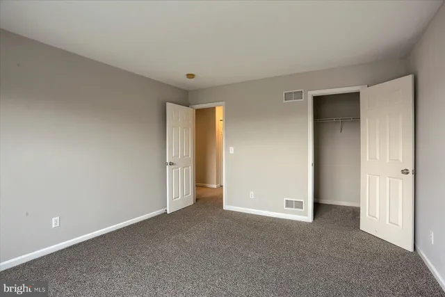 $338,500 | 33 Carousel Circle, Hershey, PA 17033