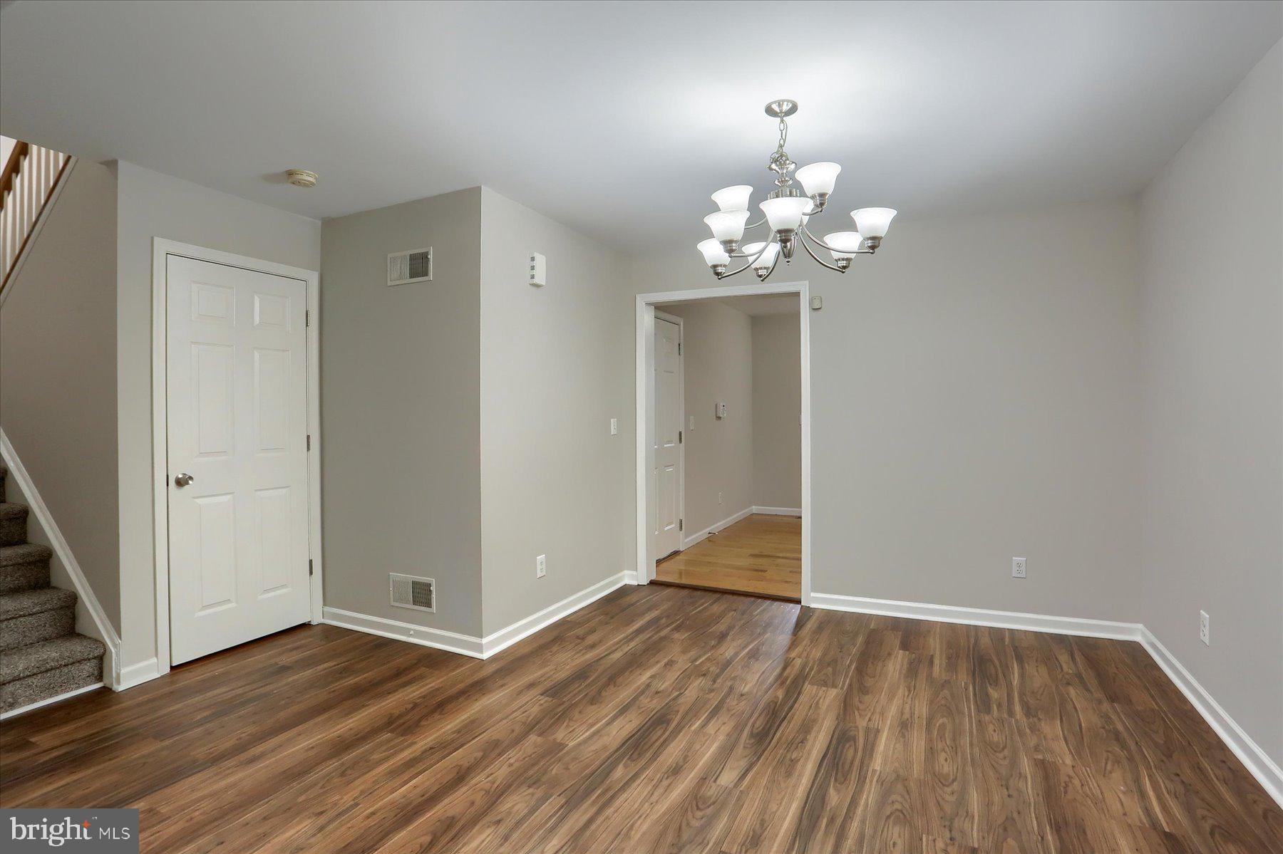 33 Carousel Circle Hershey, PA 17033 - Photo 6 of 35