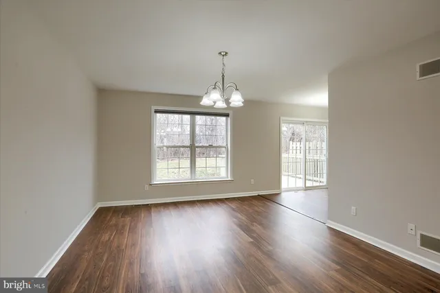 $338,500 | 33 Carousel Circle, Hershey, PA 17033