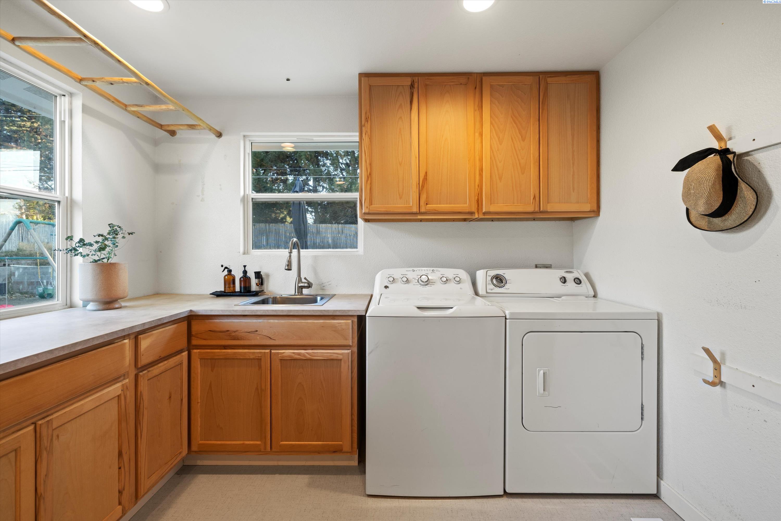 98407 East Reata Road Kennewick, WA 99338 - Photo 17 of 25 Gallery Image 17