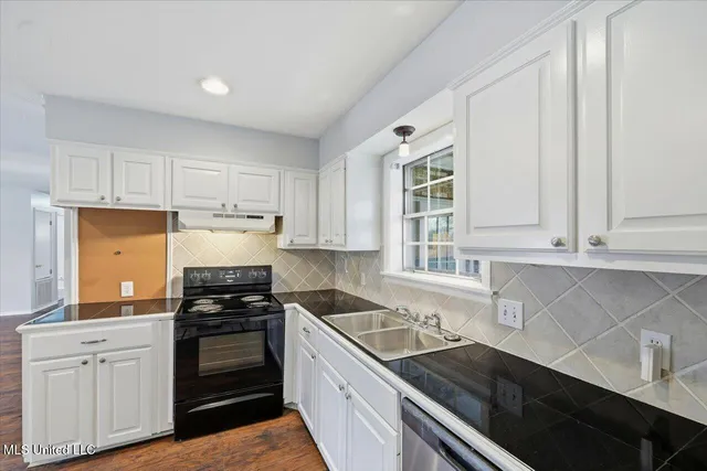 $209,900 | 1214 Pineview Drive, Clinton, MS 39056