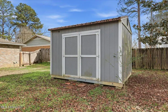 $209,900 | 1214 Pineview Drive, Clinton, MS 39056
