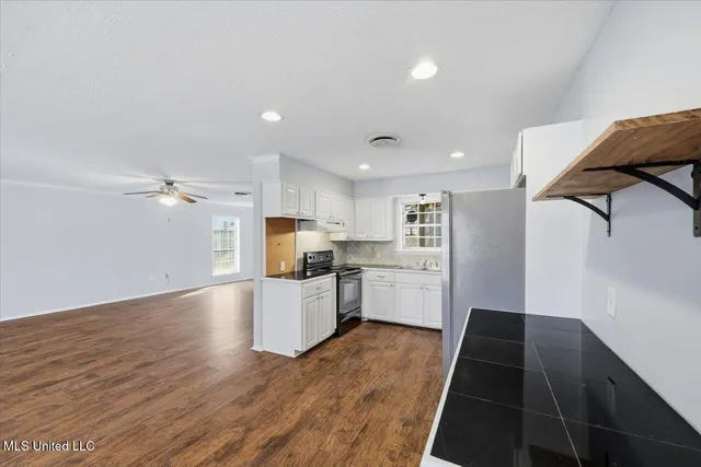 $209,900 | 1214 Pineview Drive, Clinton, MS 39056