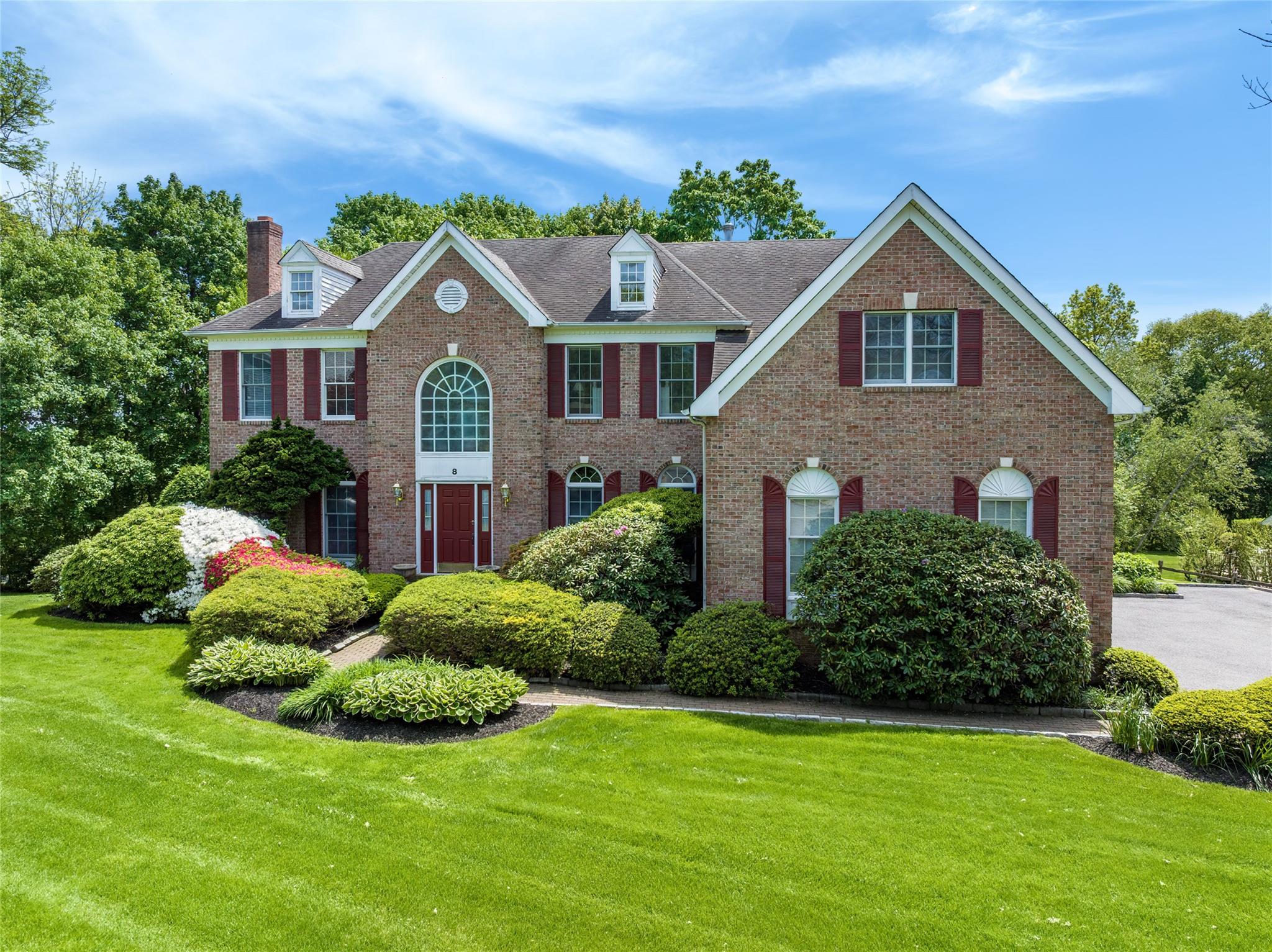 8 Paddock Road White Plains, NY 10605 - Photo 1 of 1 Gallery Image 1