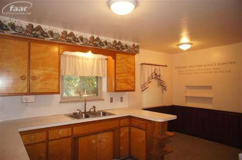 4326 Elms Road Flushing, MI 48433 - Photo 3 of 11 20376693-2.JPG