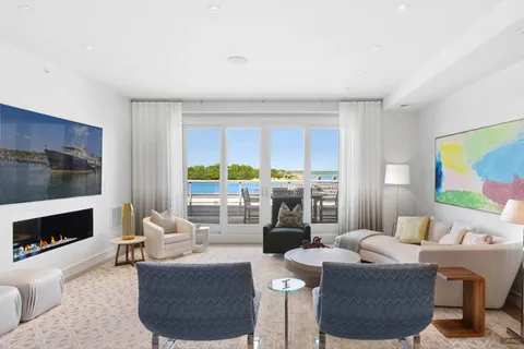 $3,700,000 | 21 West Water Street, Sag Harbor, NY 11963