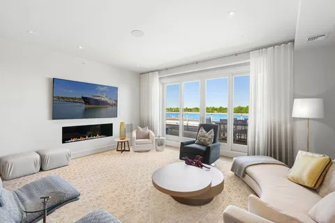 $3,700,000 | 21 West Water Street, Sag Harbor, NY 11963