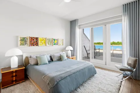 $3,700,000 | 21 West Water Street, Sag Harbor, NY 11963