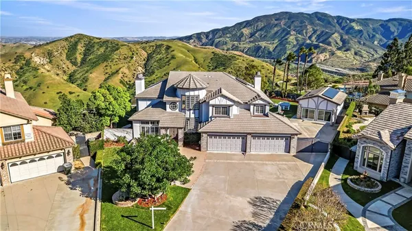 $3,580,000 | 27170 Big Horn Mountain Way, Yorba Linda, CA 92887