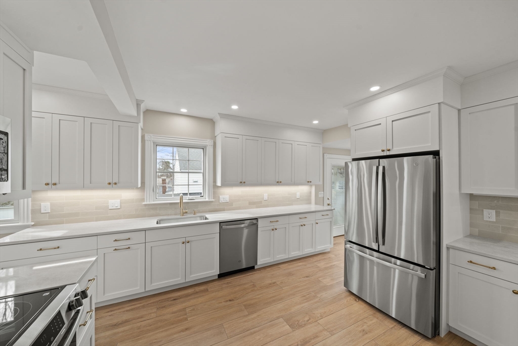 60 Powder House Road Medford, MA 02155 - Photo 2 of 27