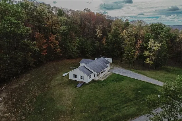 $239,000 | 293 Hillcrest Street, Northern Cambria, PA 15714