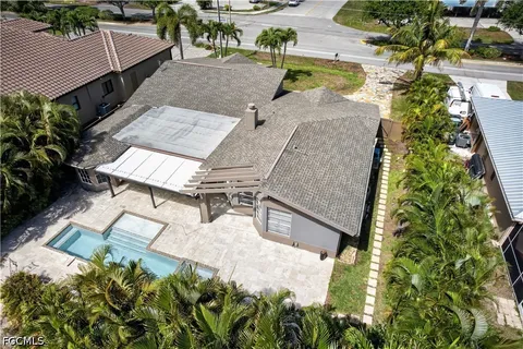 $635,000 | 4425 Orchid Boulevard, Cape Coral, FL 33904