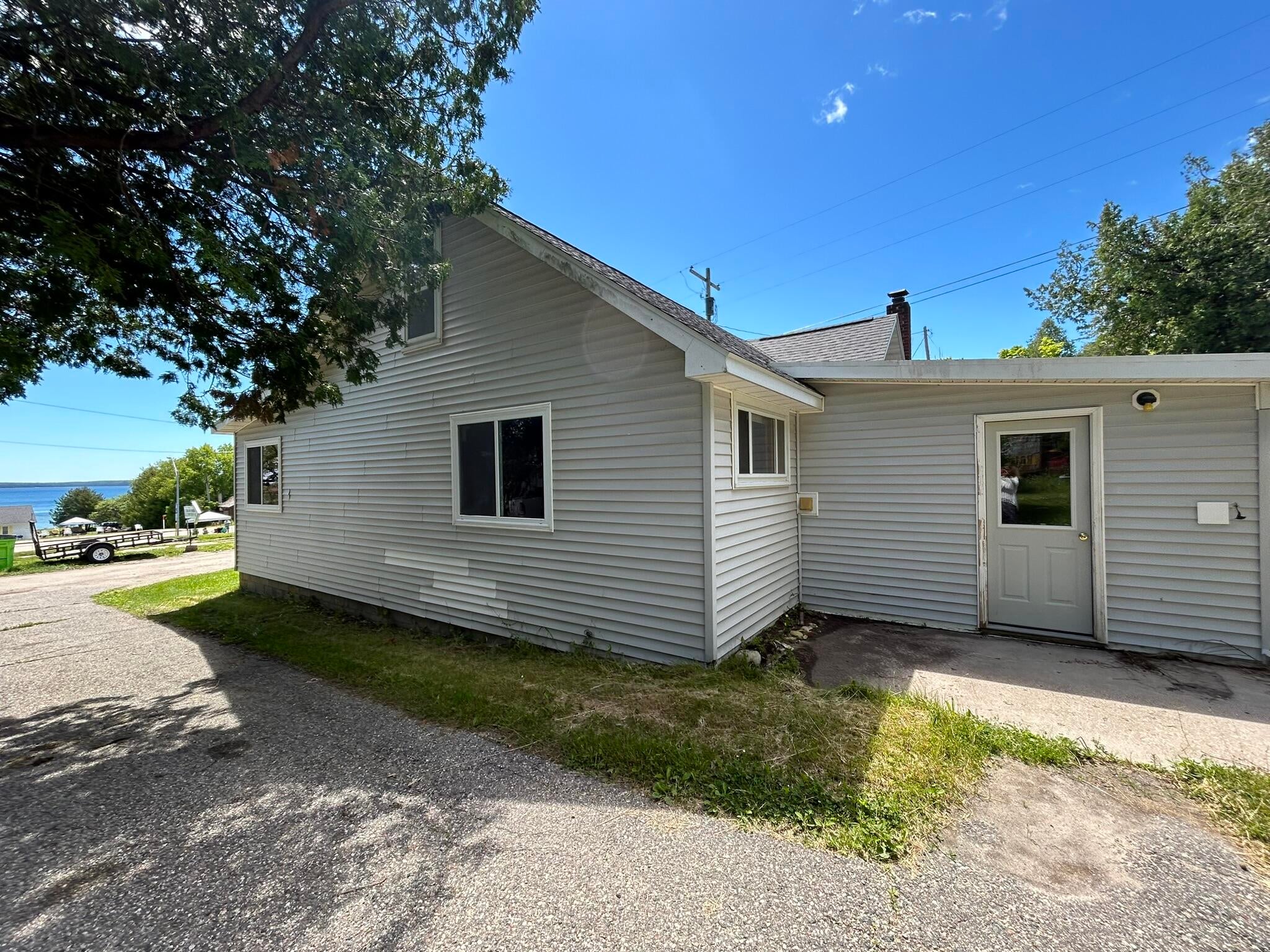 201 South Airport Road St. Ignace, MI 49781 - Photo 11 of 48 Gallery Image 11