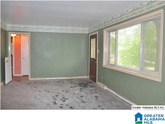 437 Burgundy Road Birmingham, AL 35215 - Photo 8 of 32