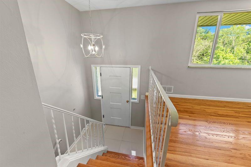 254 Twin Bridges Road Charleroi, PA 15022 - Photo 3 of 29