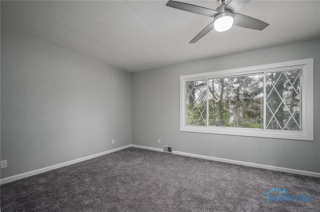 4727 Elmhurst Road Toledo, OH 43613 - Photo 12 of 27 Photo 12
