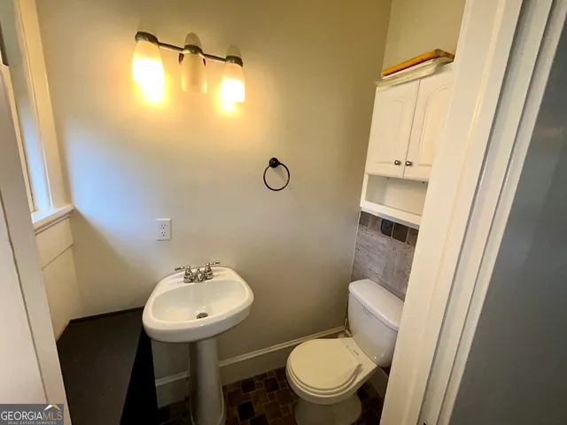 $319,000 | 120 Tusten Street, Elberton, GA 30635