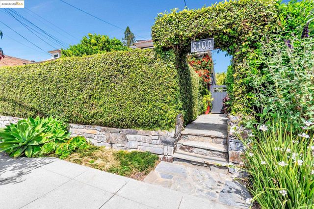 $1,799,000 | 6108 Hillegass Avenue, Oakland, CA 94618