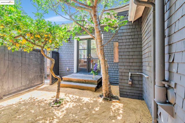 $1,799,000 | 6108 Hillegass Avenue, Oakland, CA 94618
