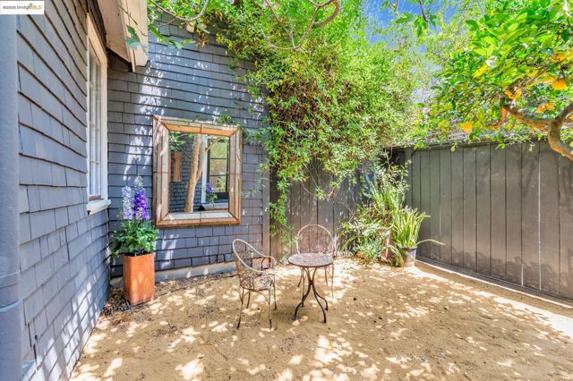 $1,799,000 | 6108 Hillegass Avenue, Oakland, CA 94618