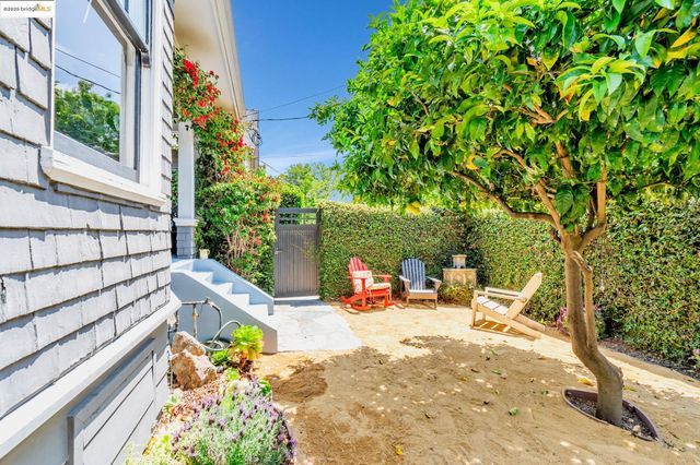 $1,799,000 | 6108 Hillegass Avenue, Oakland, CA 94618