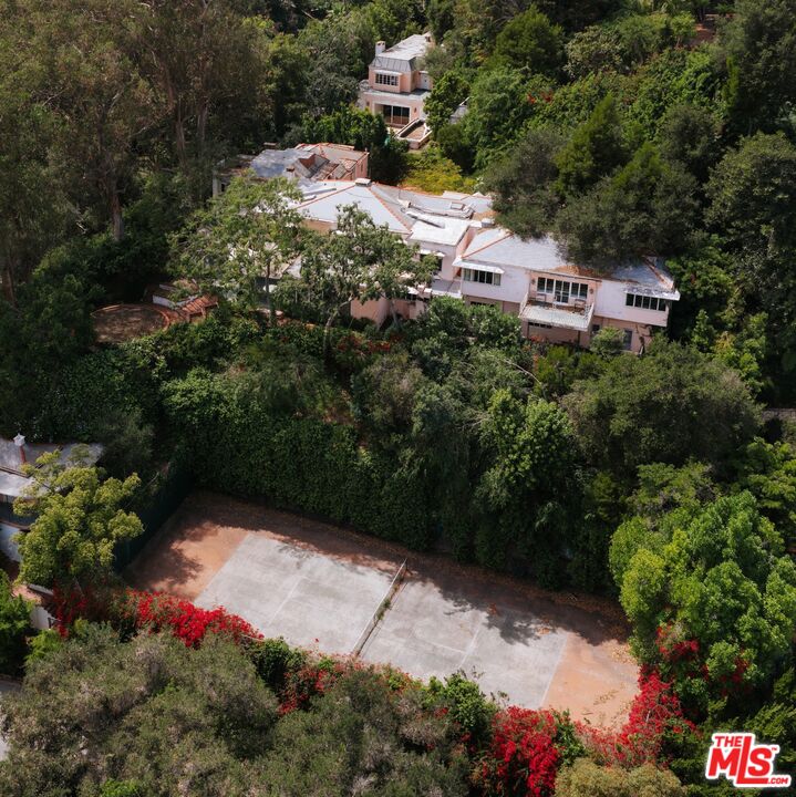 10934 Bellagio Road Los Angeles, CA 90077 - Photo 45 of 47