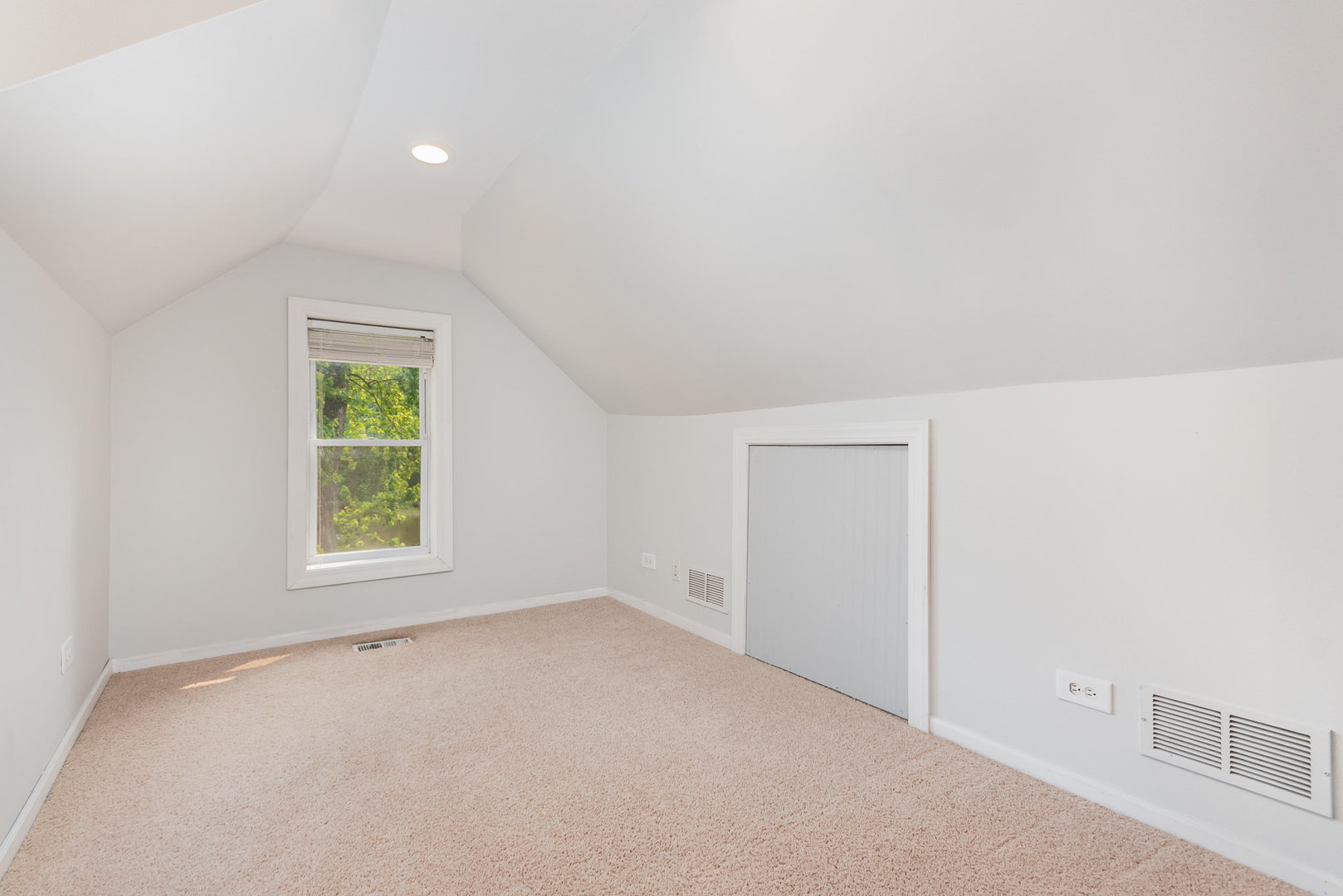 1237 Fox River Drive Algonquin, IL 60102 - Photo 16 of 26