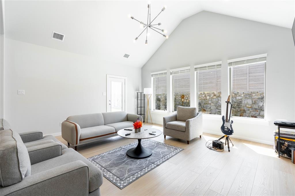3705 Solstice Road McKinney, TX 75071 - Photo 6 of 37