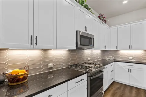 $459,900 | 107 Freeman Day Drive, Bastrop, TX 78602