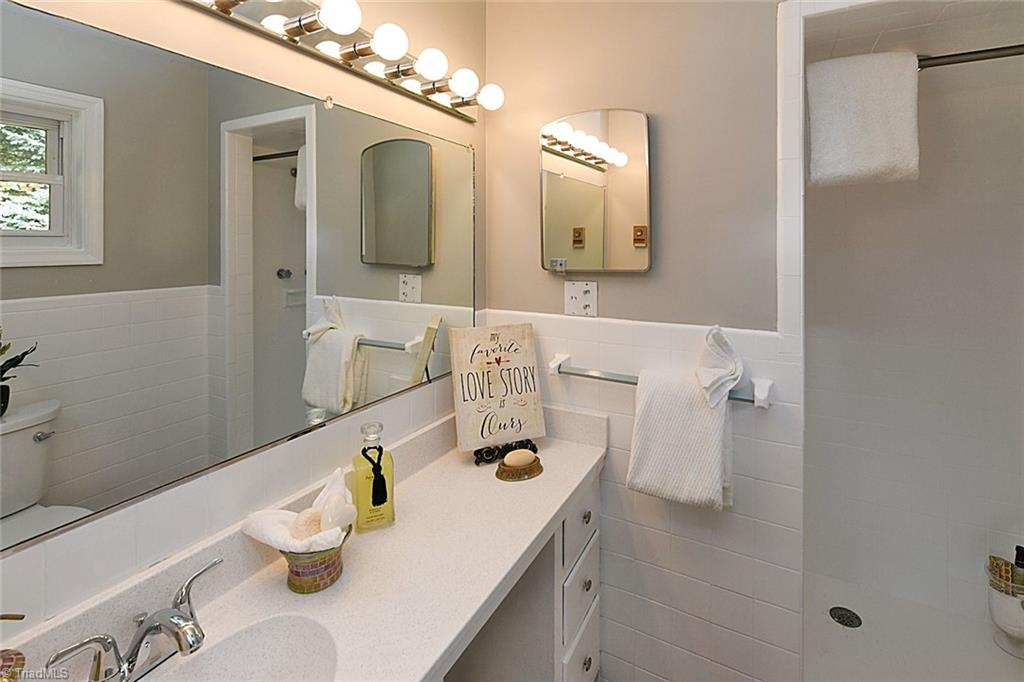 3691 Community Church Road Pfafftown, NC 27040 - Photo 27 of 34 Gallery Image 27