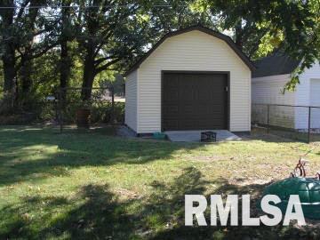 3004 Weaver Road Herrin, IL 62948 - Photo 8 of 9 Gallery Image 8