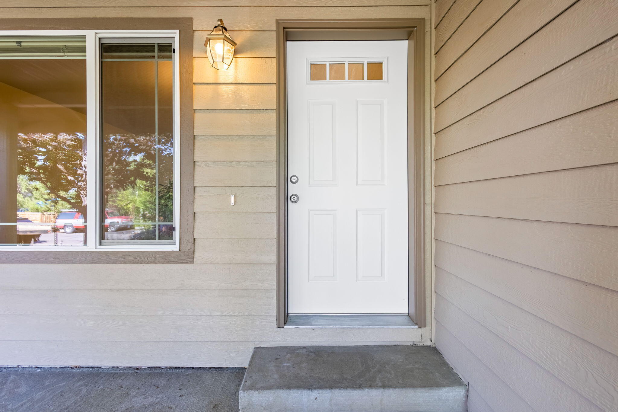 830 Northeast Tierra Road Bend, OR 97701 - Photo 5 of 42 2-web-or-mls-02