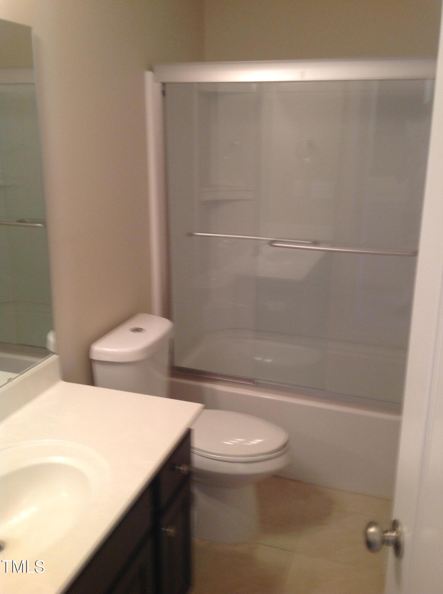 933 Ileagnes Road Raleigh, NC 27603 - Photo 17 of 22 2ndbath--933Ileagenes