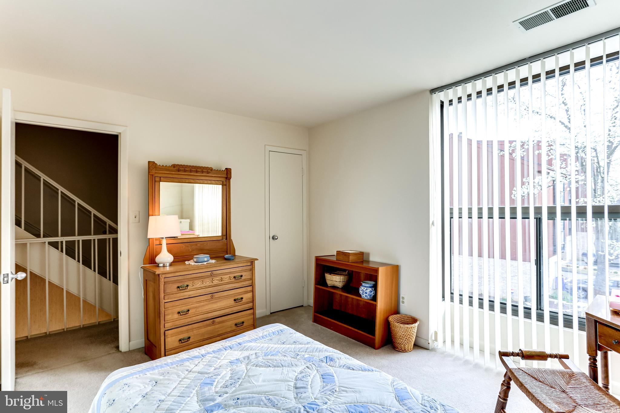 5552 Vantage Point Road Columbia, MD 21044 - Photo 21 of 32 2nd bedroom