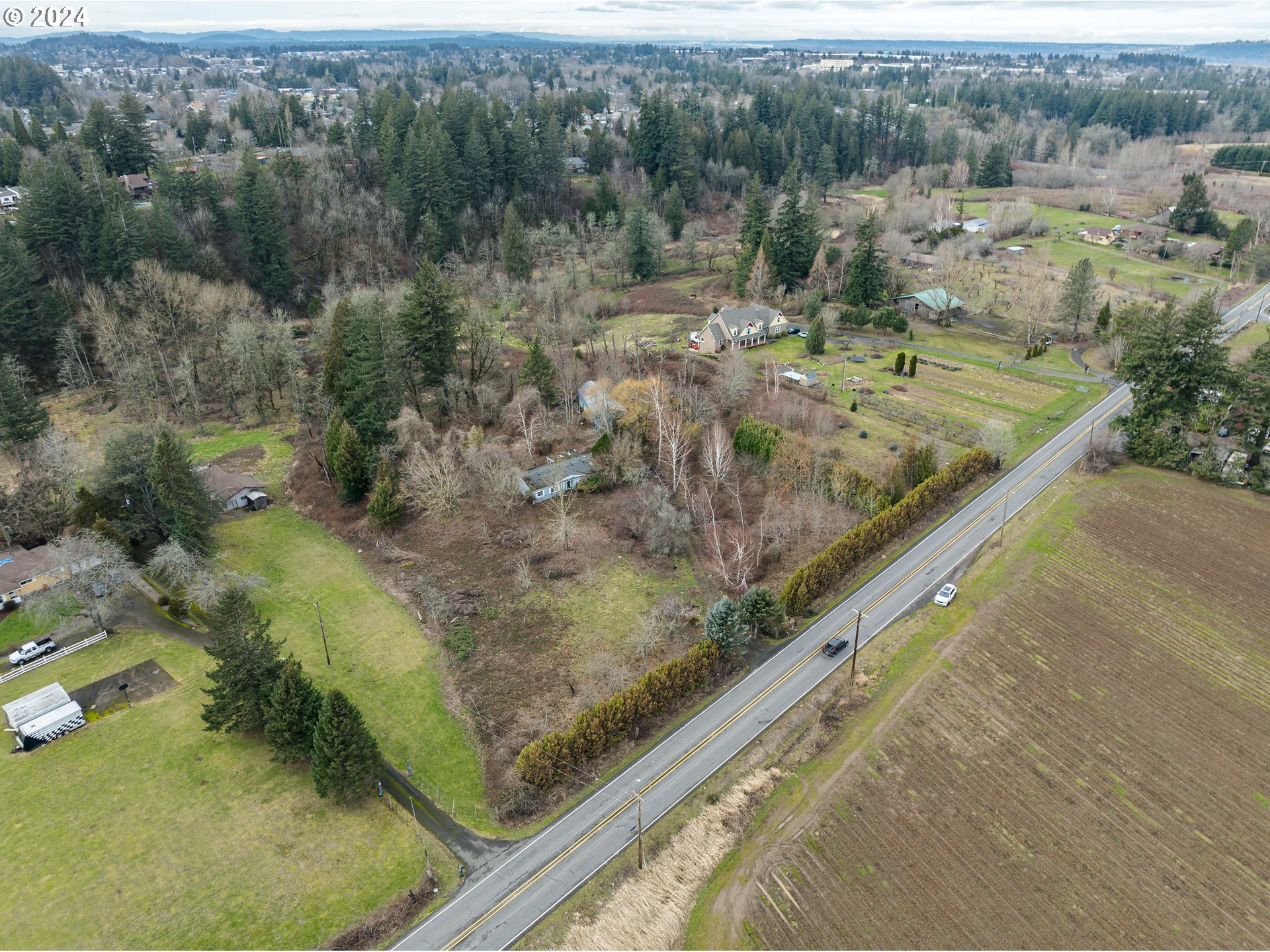 2505 Southeast Troutdale Road Troutdale, OR 97060 - Photo 9 of 32