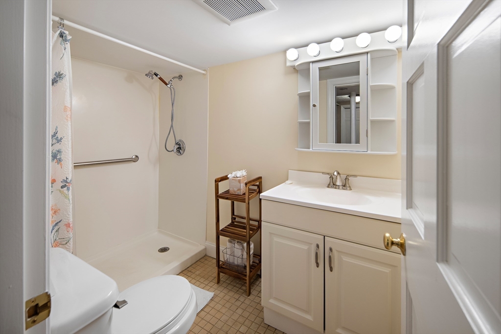 28 Ridge Street Arlington, MA 02474 - Photo 19 of 26