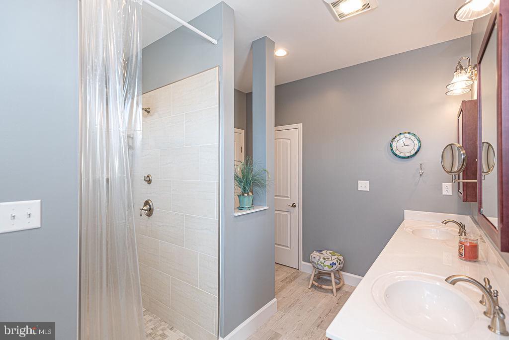 11910 Back Creek Road Bishopville, MD 21813 - Photo 28 of 94 Primary Suite