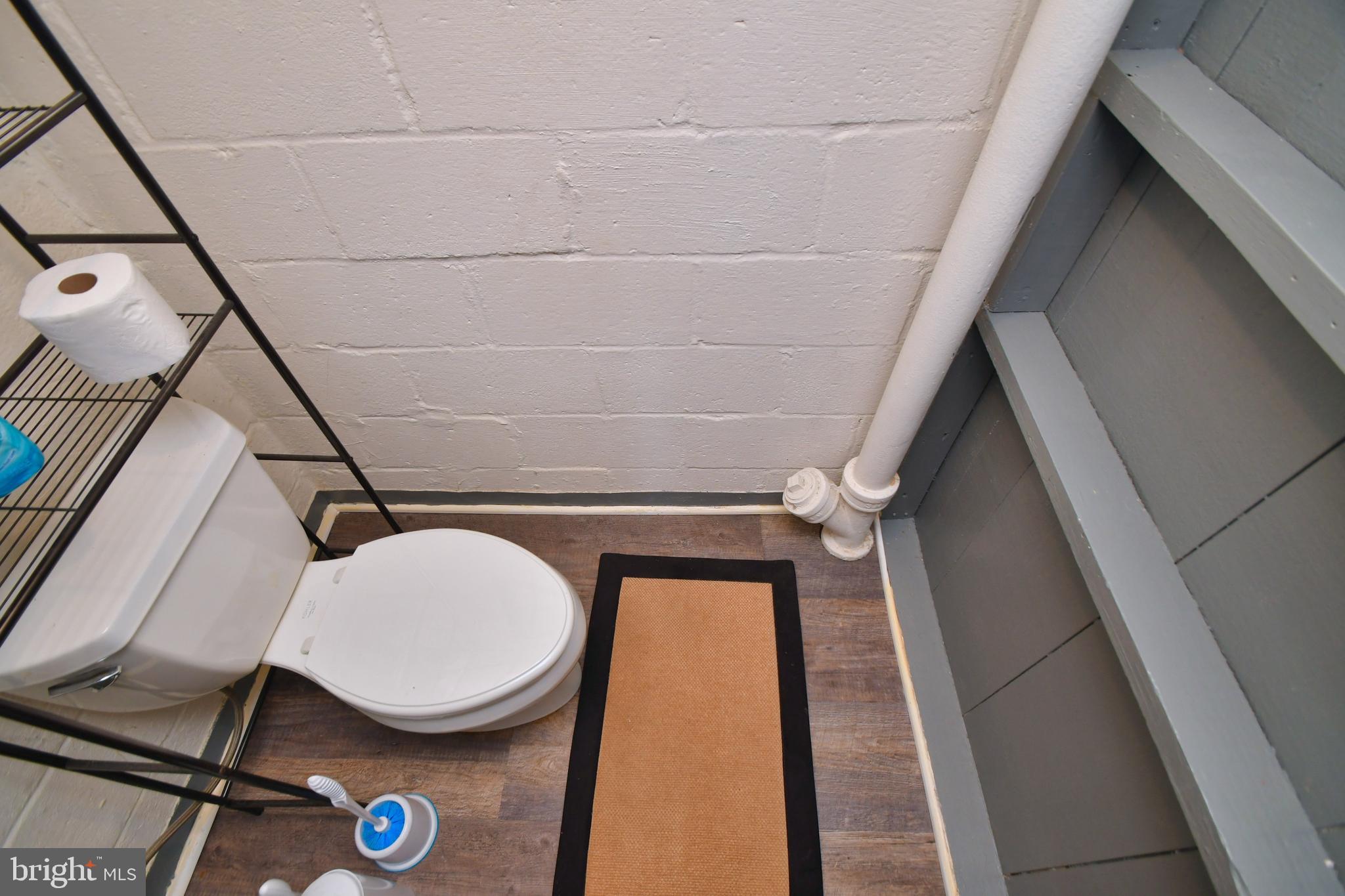 1949 Searles Road Baltimore, MD 21222 - Photo 35 of 45 Lower level powder room