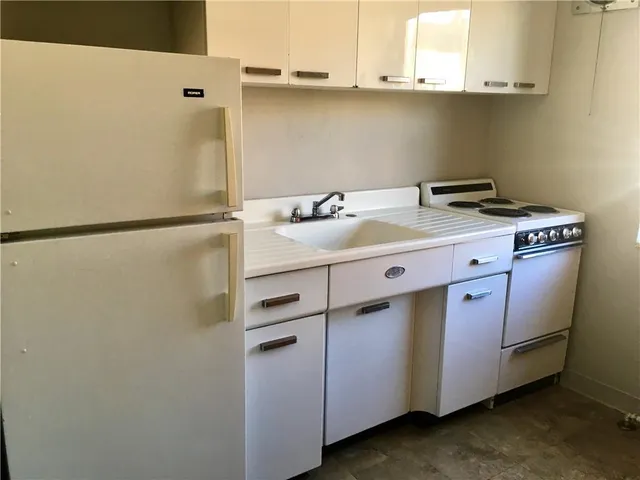 $925 | 666 Florida, Pittsburgh, PA 15228