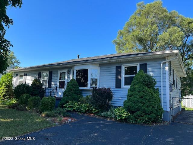 4 Crestone Road Colonie, NY 12205 - Photo 1 of 21 Front