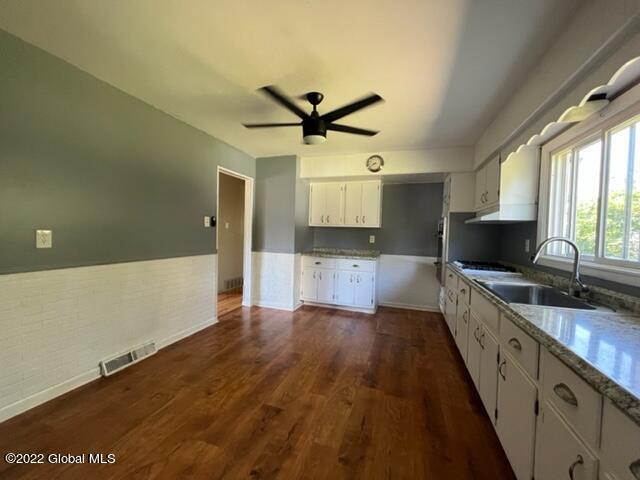4 Crestone Road Colonie, NY 12205 - Photo 4 of 21 kitchen44C